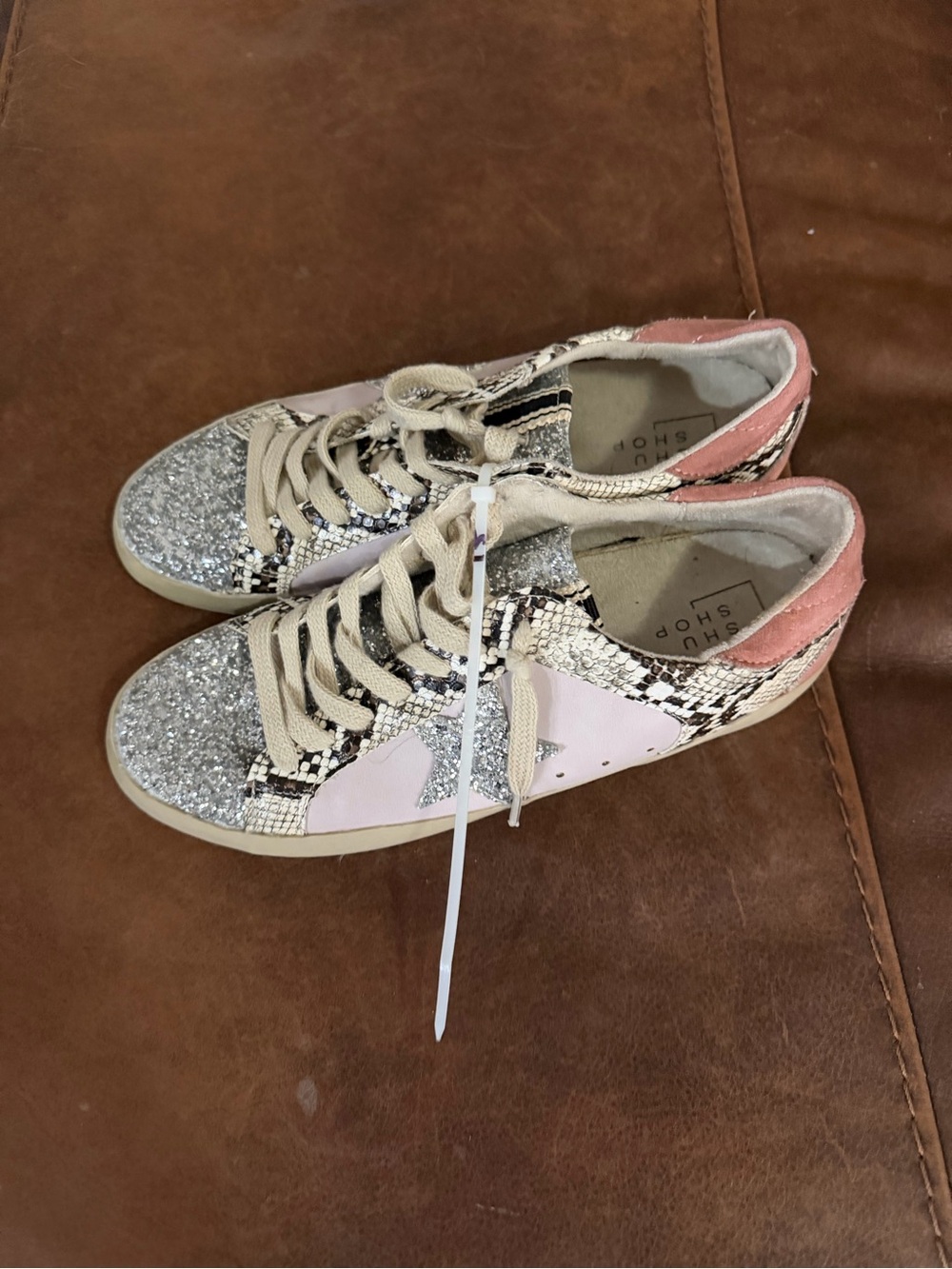 SHU SHOP Paula Sneakers Sz. 8 Women's Casual Glitter Star Shoe
